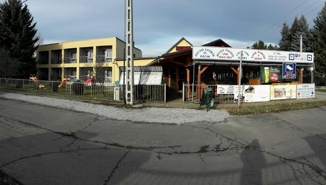 Grill Terasz Etterem Es Szallashely Mezőkövesd Εξωτερικό φωτογραφία