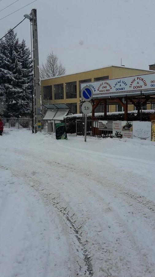 Grill Terasz Etterem Es Szallashely Mezőkövesd Εξωτερικό φωτογραφία