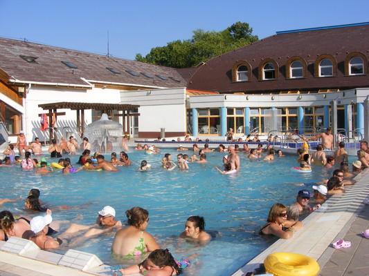 Grill Terasz Etterem Es Szallashely Mezőkövesd Εξωτερικό φωτογραφία